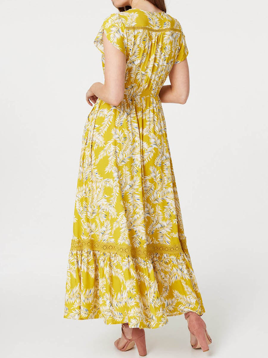 Polished Dress with an Effortless Classic Look