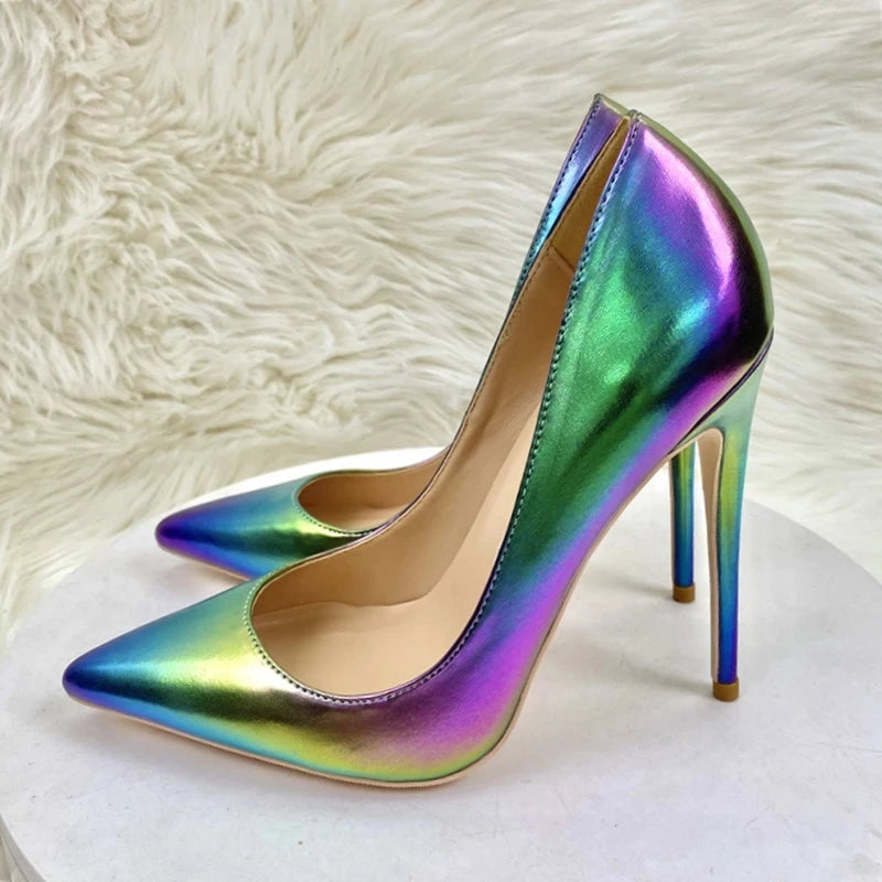 Effortlessly Elegant Shoes with a Timeless Design