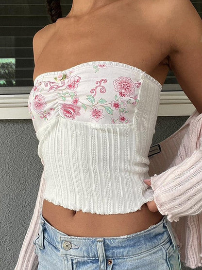 Effortlessly Elegant Top with a Timeless Design
