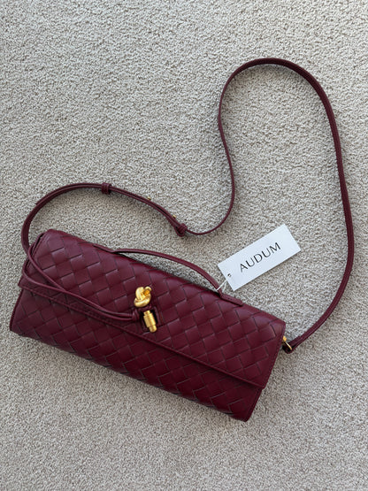 Elegantly Styled Bag for Everyday Wear