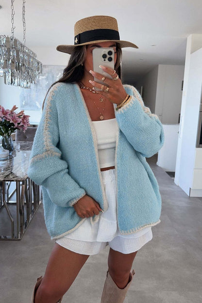Well Tailored Cardigan with a Graceful Silhouette