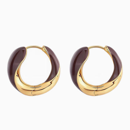 Effortlessly Elegant Garment with a Timeless Design