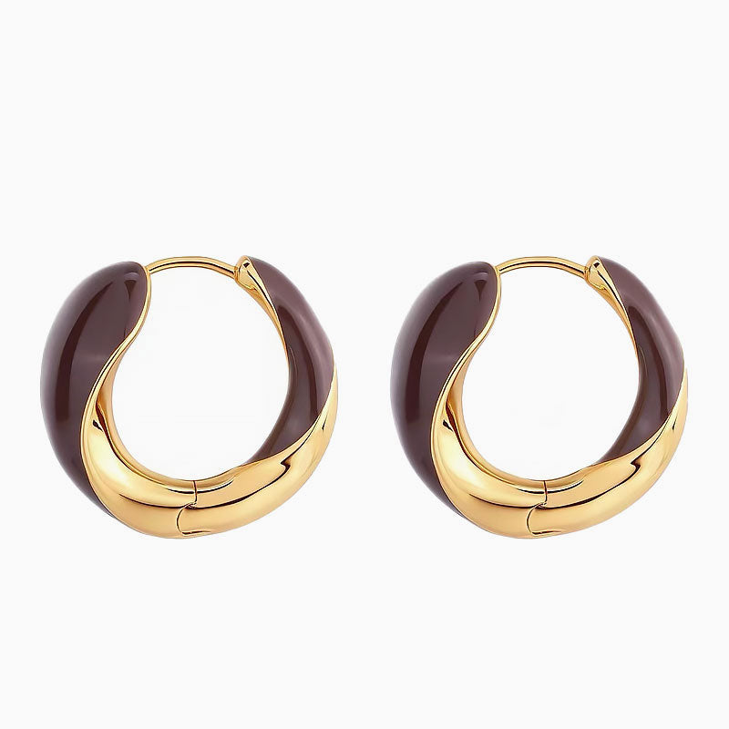 Effortlessly Elegant Garment with a Timeless Design