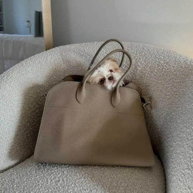 Polished Bag with an Effortless Classic Look