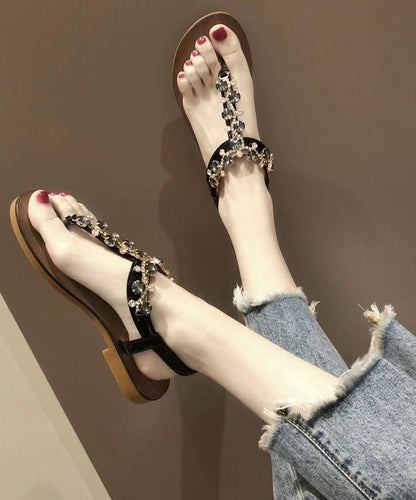 Well Tailored Sandals with a Graceful Silhouette