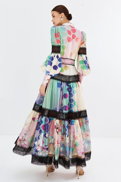 Classic Vintage & Enduringly Stylish Dress