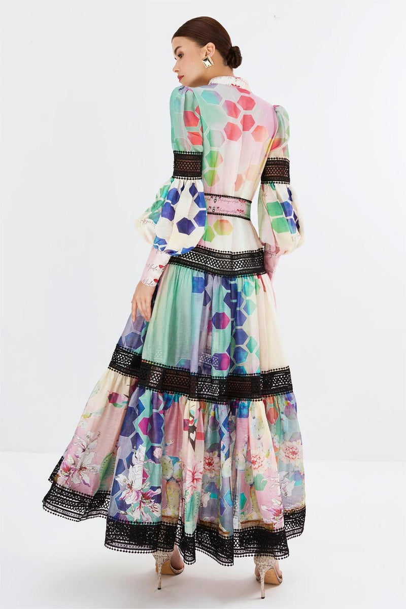 Classic Vintage & Enduringly Stylish Dress
