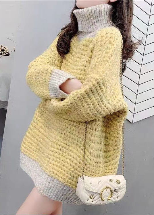 Classic Vintage Sweater with a Flattering Fit