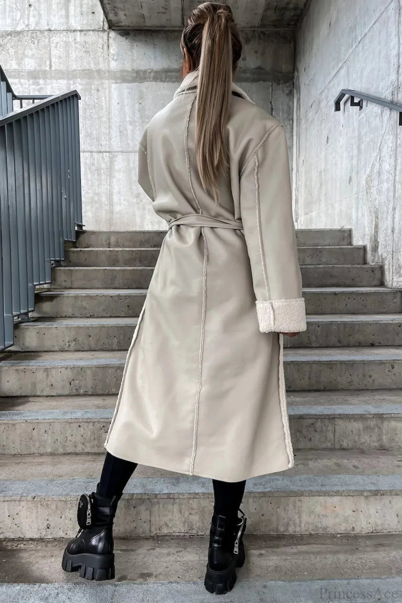 Sophisticated Coat with a Clean Classic Look