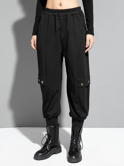 Effortlessly Elegant Pants with a Timeless Design