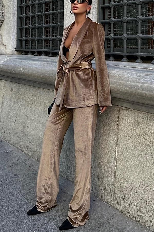 A Vintage Style Pants with Delicate Timeless Details