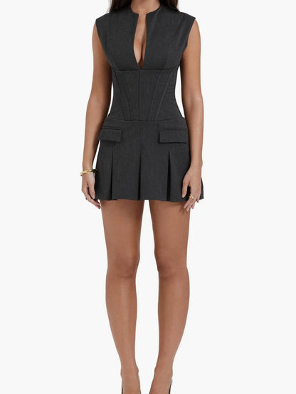 Classic Vintage Dress with a Flattering Fit