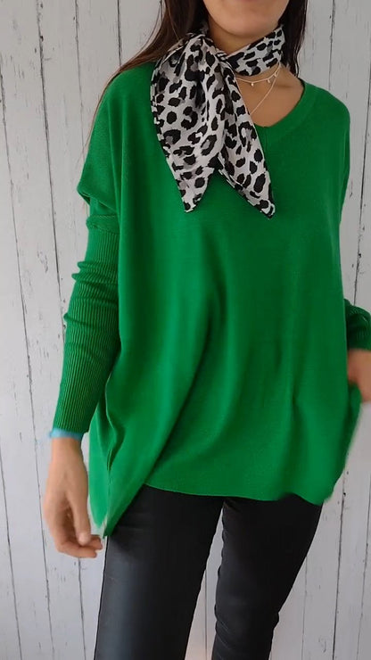 Beautifully Finished Top in a Timeless Design