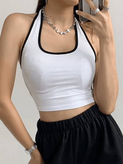 Well Tailored Top with a Graceful Silhouette