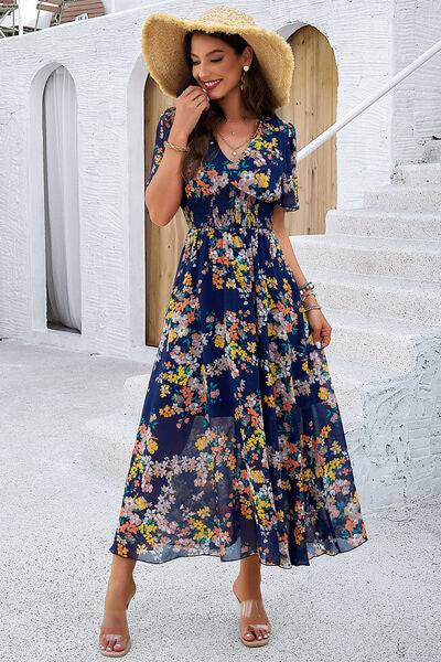 Classic Vintage Dress with a Flattering Fit