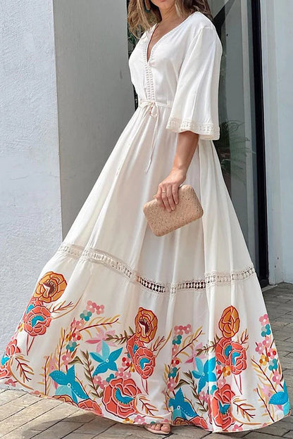 Beautifully Finished Dress in a Timeless Design