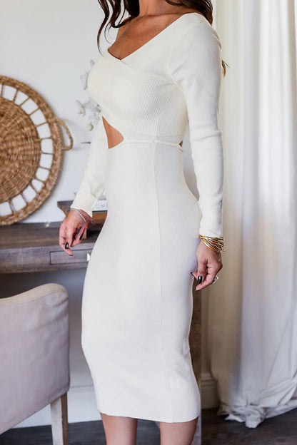 Beautifully Finished Dress in a Timeless Design