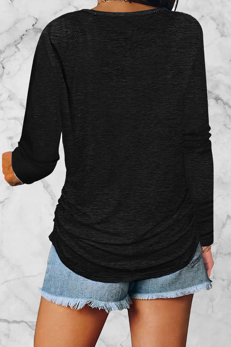 Effortlessly Elegant Top with a Timeless Design