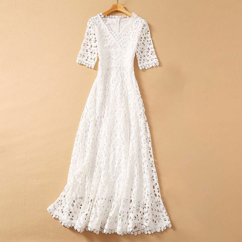 Classic Vintage & Enduringly Stylish Dress