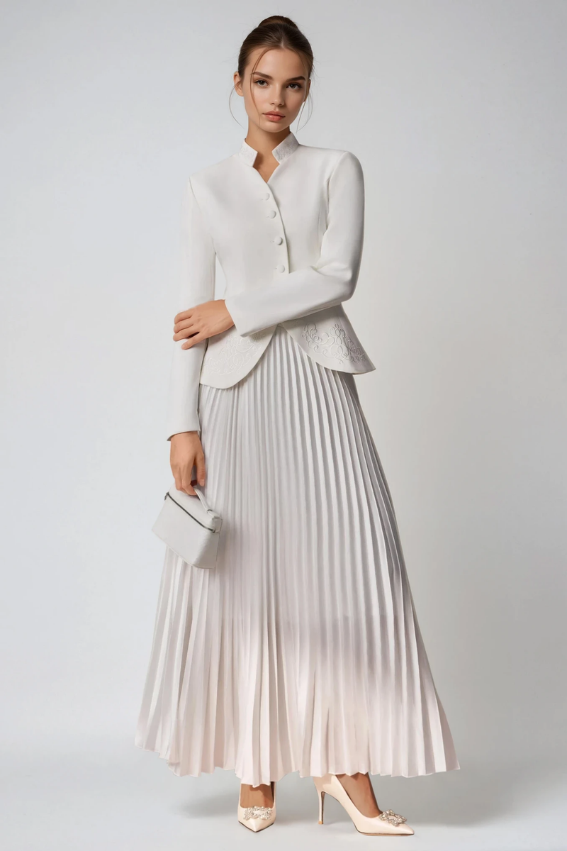 Effortlessly Elegant Garment with a Timeless Design