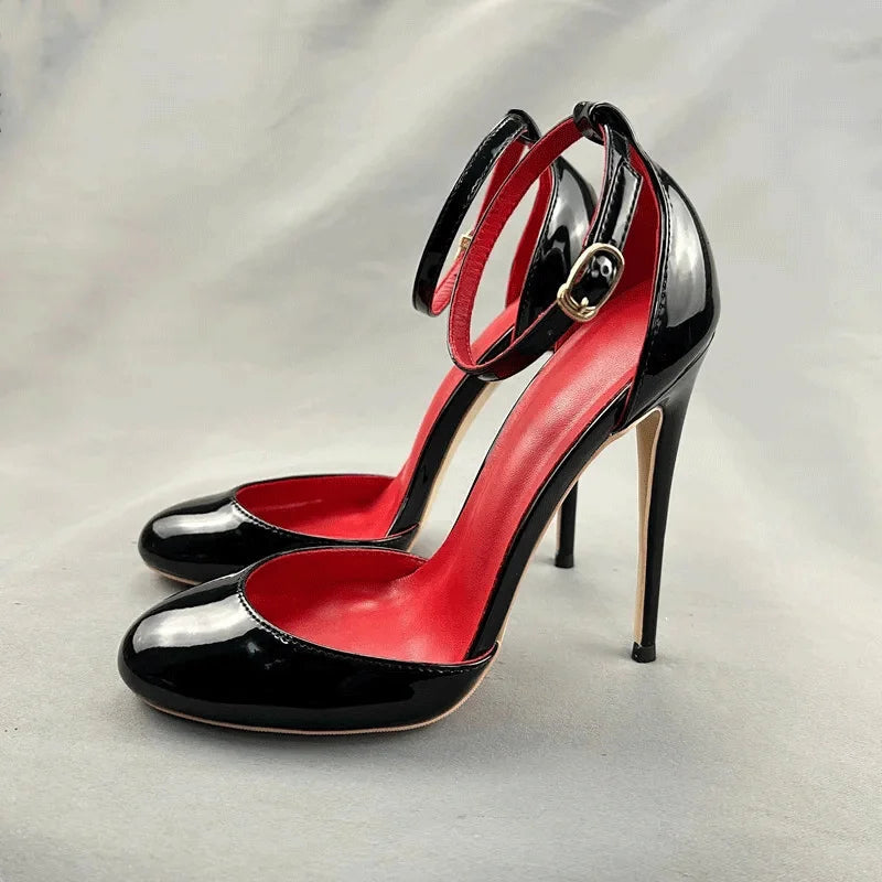Classic Vintage Shoes with a Flattering Fit