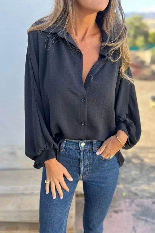 Effortlessly Elegant Shirt with a Timeless Design