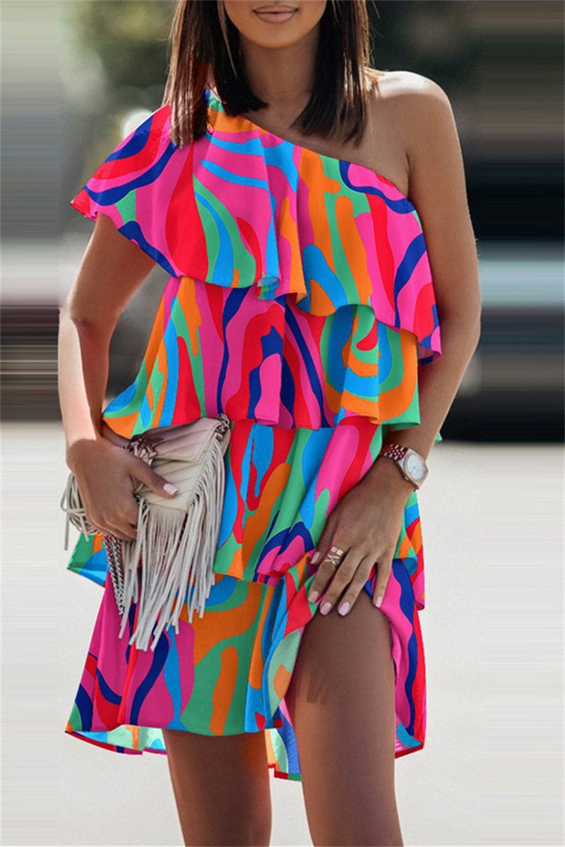 Well Tailored Dress with a Graceful Silhouette
