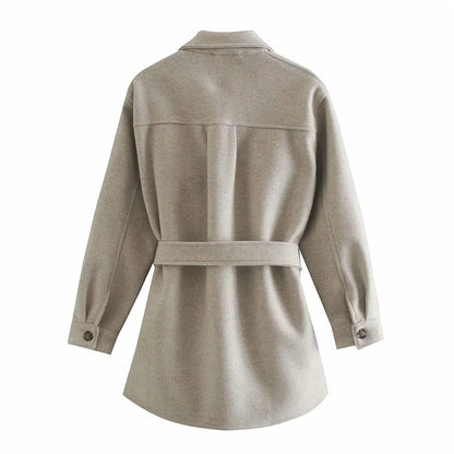 Effortlessly Elegant Shirt with a Timeless Design