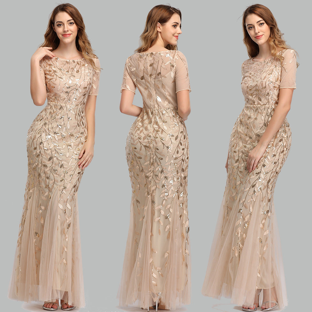 Sophisticated Dress with a Clean Classic Look
