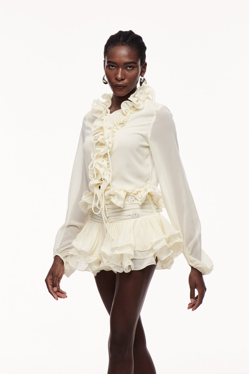 Sophisticated Garment with a Clean Classic Look