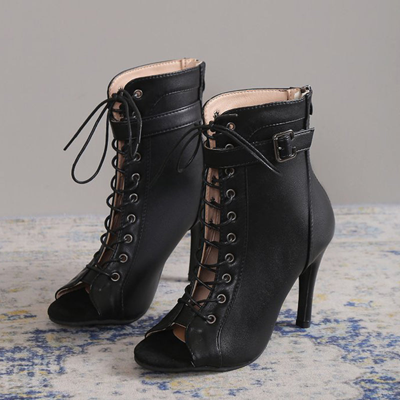 Beautifully Finished Shoes in a Timeless Design