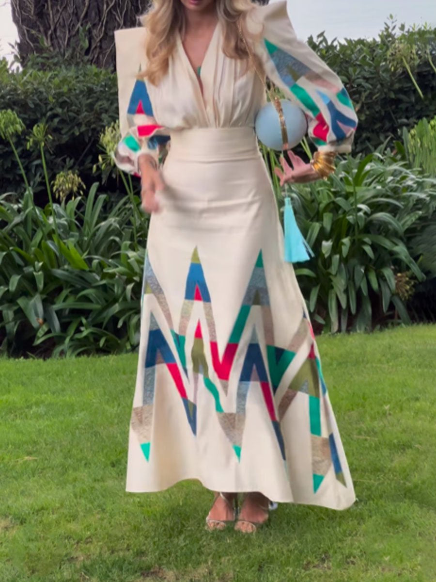 Classic Vintage & Enduringly Stylish Dress