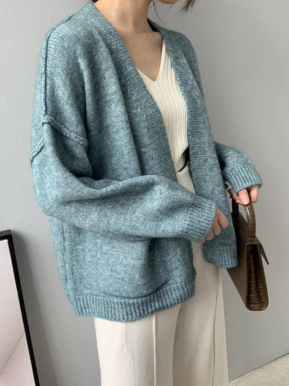 Classic Vintage Cardigan with a Flattering Fit