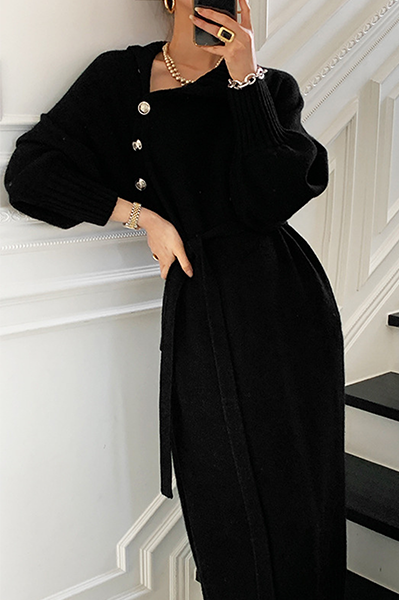 Well Tailored Dress with a Graceful Silhouette