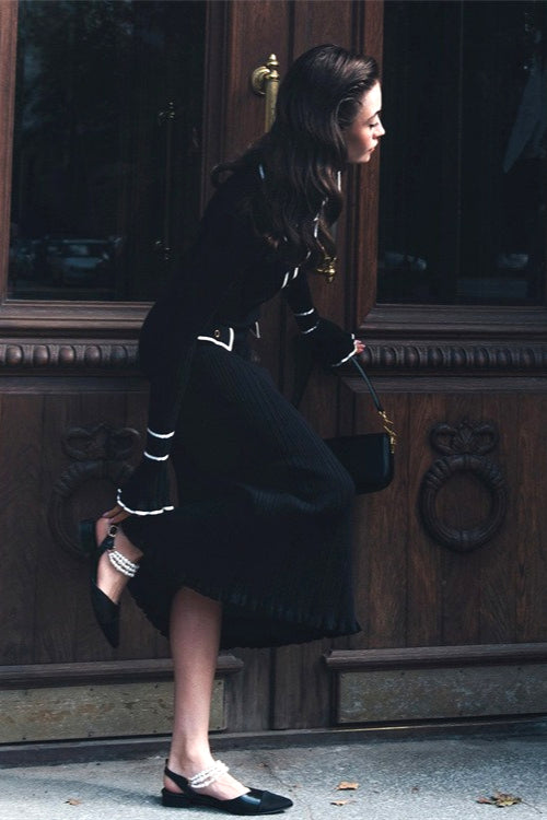 Effortlessly Elegant Sweater with a Timeless Design