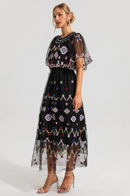 Well Tailored Dress with a Graceful Silhouette