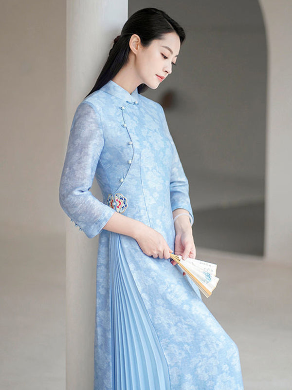 A Vintage Style Garment with Delicate Timeless Details