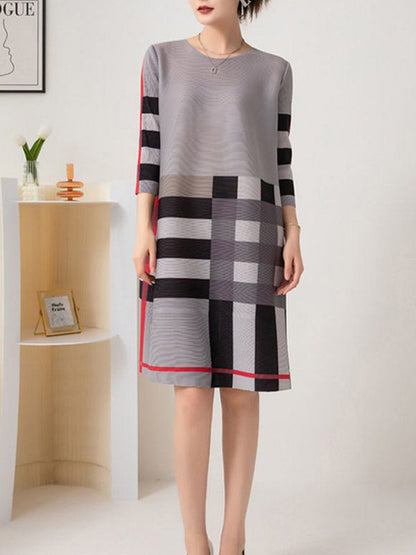 Well Tailored Dress with a Graceful Silhouette