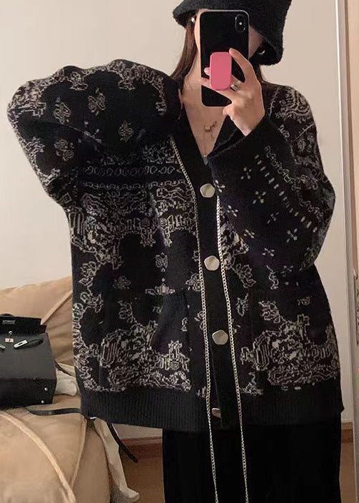 Elegantly Styled Cardigan for Everyday Wear