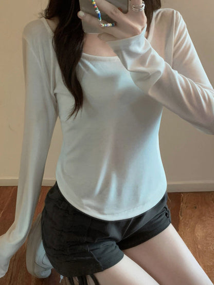 A Vintage Style T-Shirt with Delicate Timeless Details