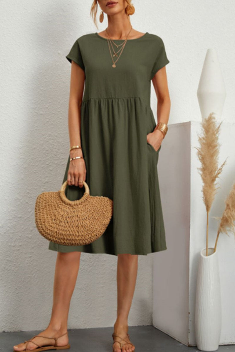 Sophisticated Dress with a Clean Classic Look