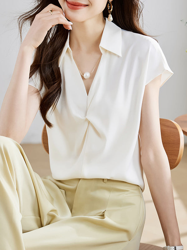Effortlessly Elegant Blouse with a Timeless Design