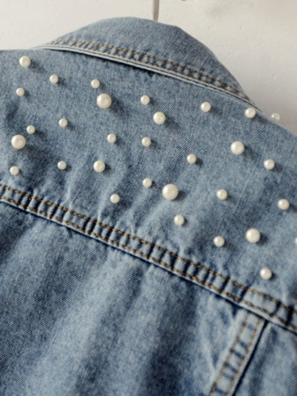Gracefully Styled Jacket for Any Occasion