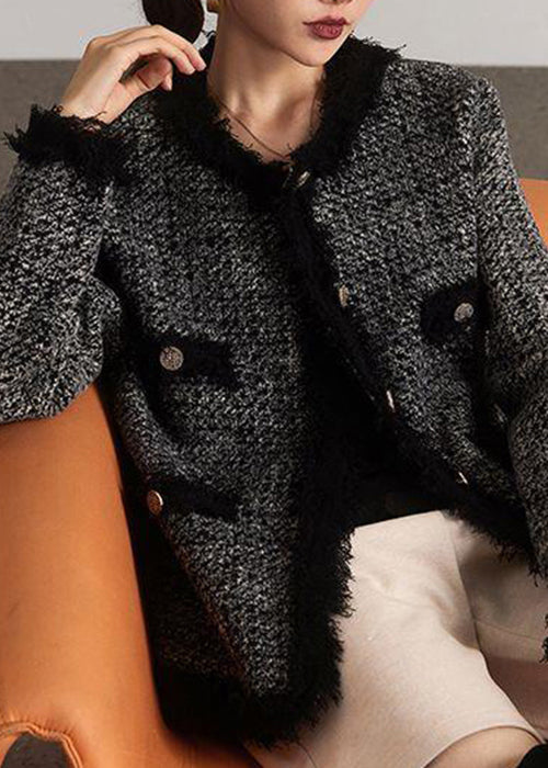 Effortlessly Elegant Coat with a Timeless Design