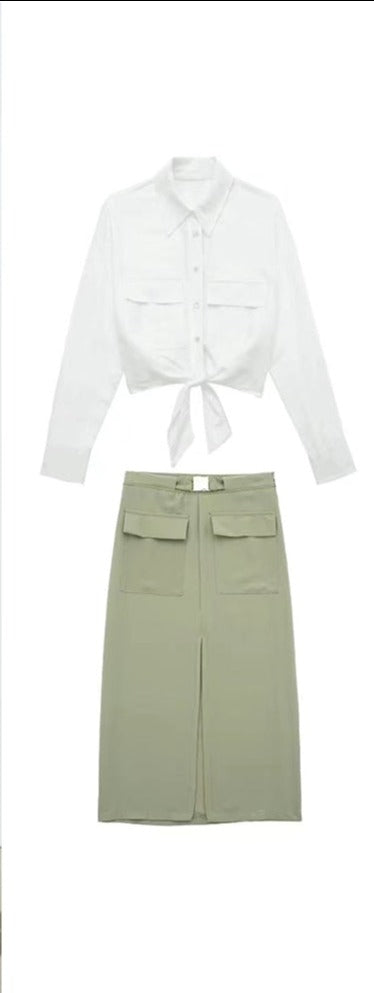 A Vintage Style Shirt with Delicate Timeless Details