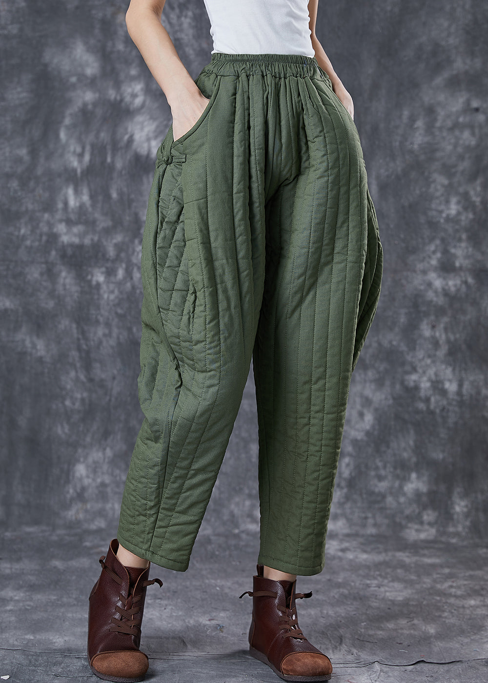 Classic Vintage Pants with a Flattering Fit