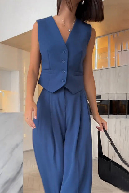 Gracefully Styled Garment for Any Occasion