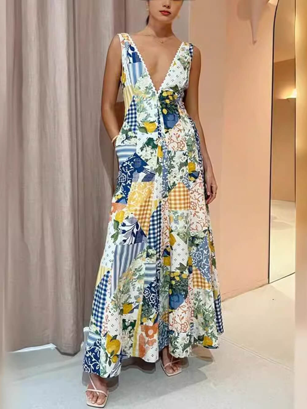 Beautifully Crafted Dress in a Classic Style
