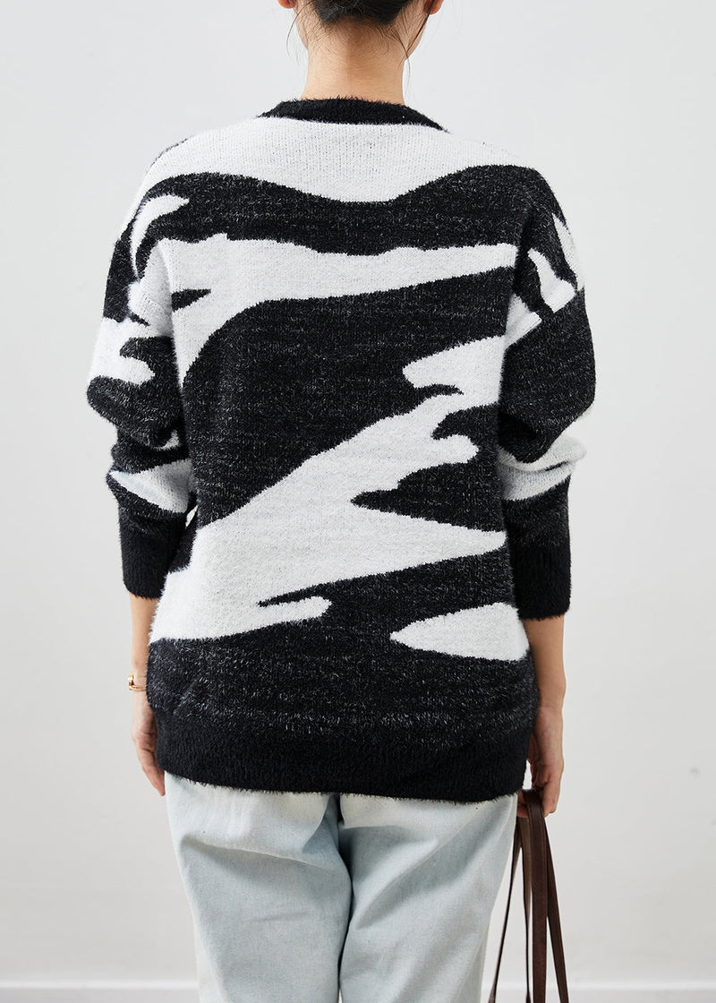 Gracefully Styled Sweater for Any Occasion