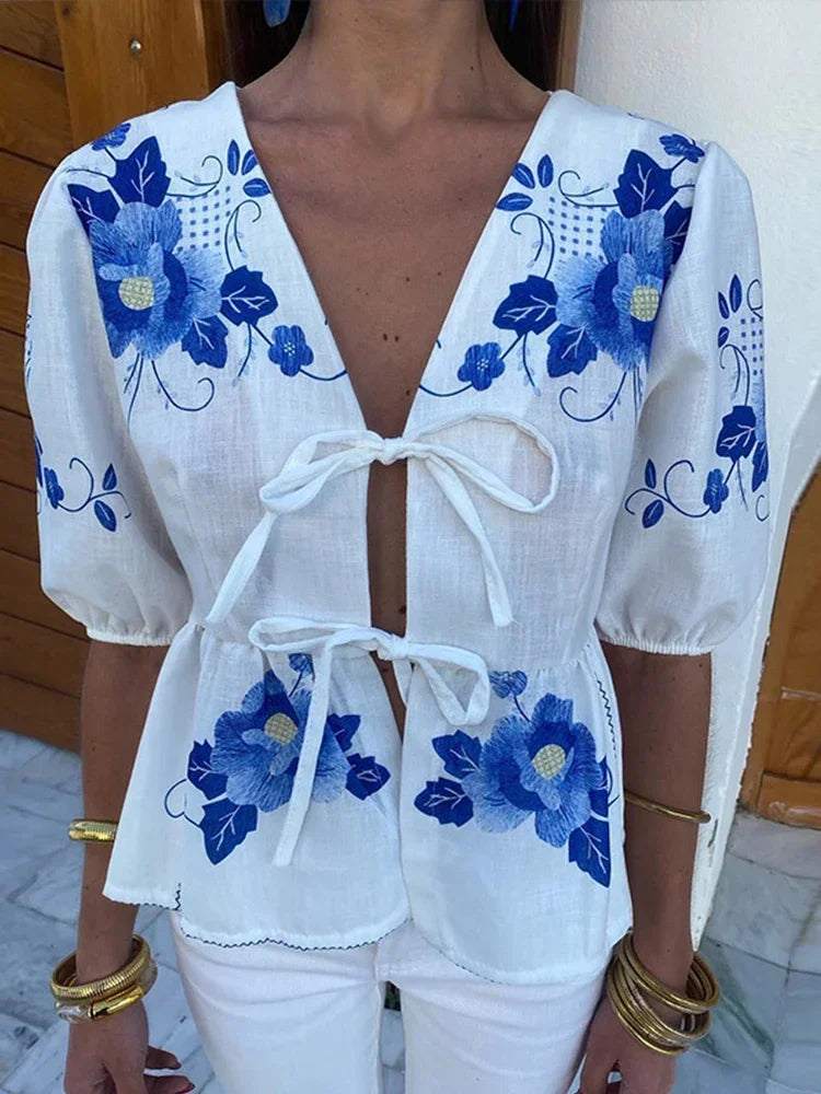 Classic Vintage Blouse with a Flattering Fit